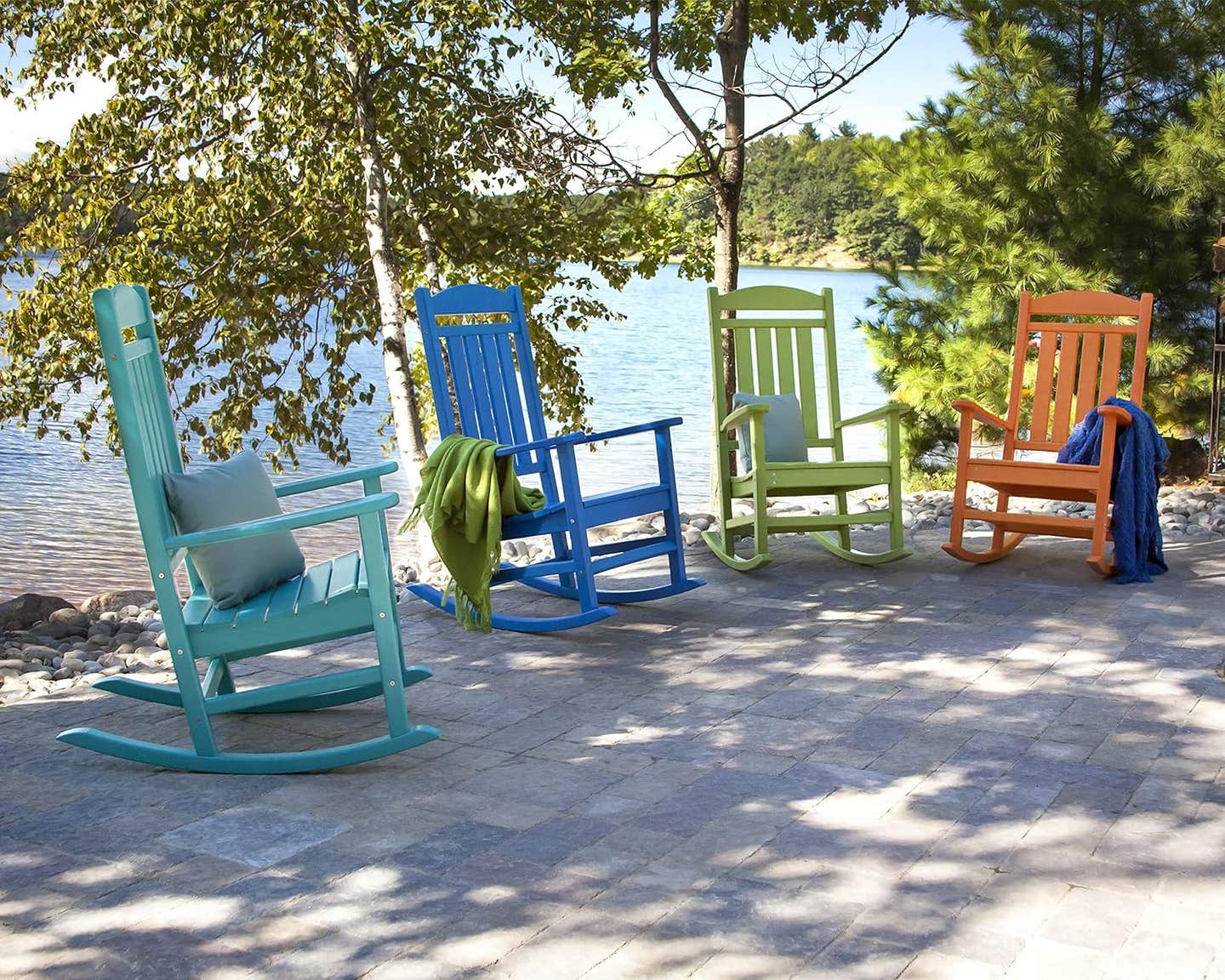 Classic White Presidential Rocking Chair – Comfort for Mindful Moments