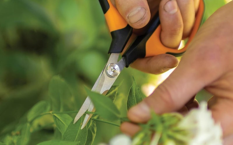 fiskars garden snips